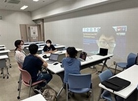 国内外大学院生と高校生によるグループワーク